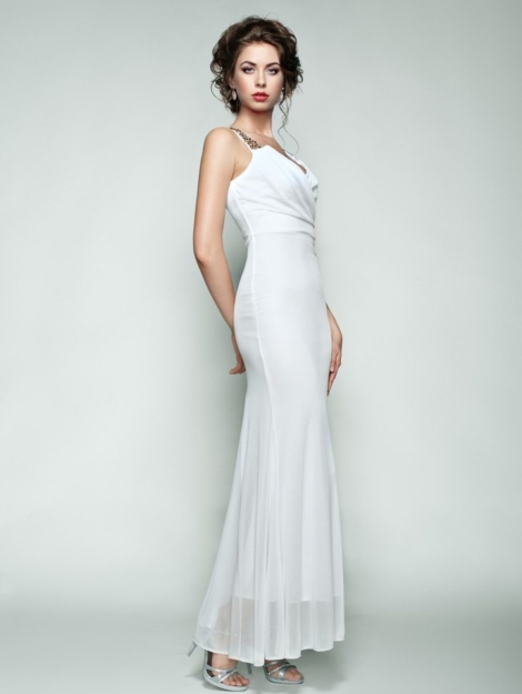 demo-attachment-76-fashion-portrait-of-beautiful-woman-in-elegant-P9NWS4N