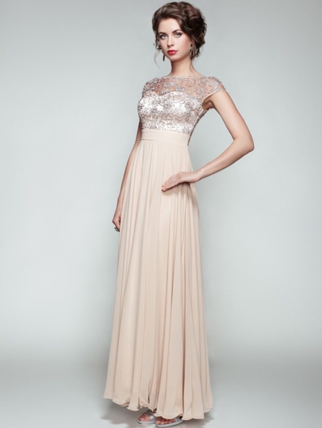 demo-attachment-84-fashion-portrait-of-beautiful-woman-in-elegant-PQBJYC5